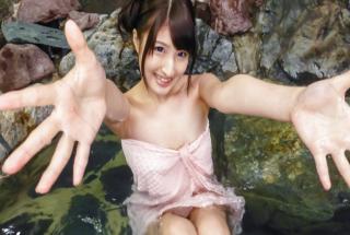 Saki Kobashi asian amateur fucked in the water with a vibrator - JavHD