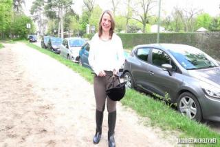 Jacquieetmicheltv - Clothilde, 30ans, institutrice Ã  CompiÃ¨gne !