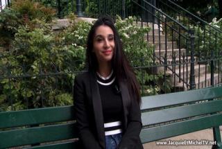 Jacquieetmicheltv - Adorable Dora, 24ans !